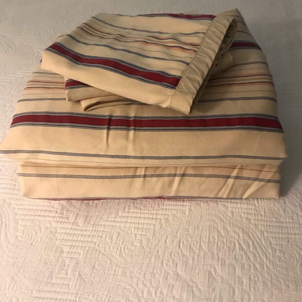 Chaps Cream Red Blue Sheet Set Top Fitted Pillowcases Queen